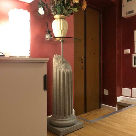 Residenza Giulia Al Colosseo Рим Экстерьер фото