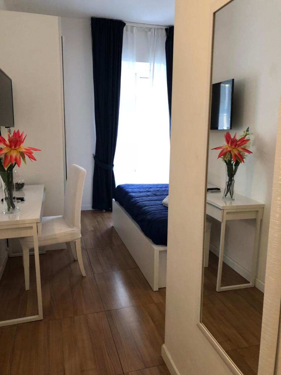Residenza Giulia Al Colosseo Рим Экстерьер фото